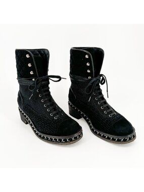 Chanel Tweed Combat Boots EU 37 US 6-6.5 Black CC Chain Quilted Lace Up Ankle